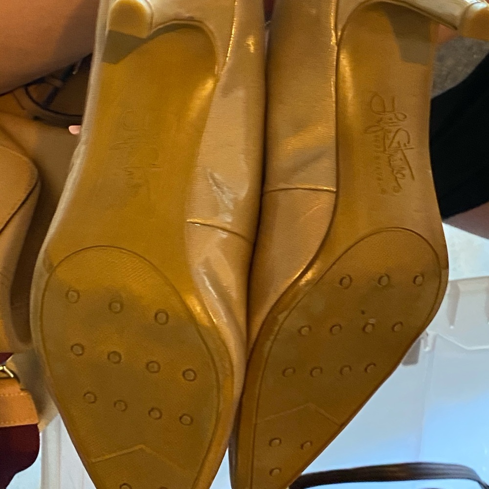Gold shoes